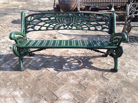 Outdoor Furniture Moose Metal Park Benches , Cast Iron Garden Chairs For Park