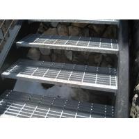 China SGS Outdoor Galvanized Steel Stair Treads Hot Dip Galvanized Surface on sale