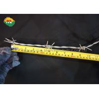 China HUILONG Arame Farpado Galvanized Razor Barbed Wire , Normal Twist Barb Wire Roll on sale