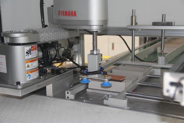 Automatic Rigid Box Positioning Machine for Grey Board Boxes