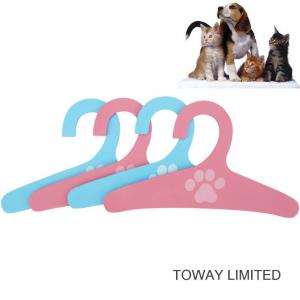 China Cute Wood Dog Clothes Hangers Pet Apparel Display Accessories wholesale