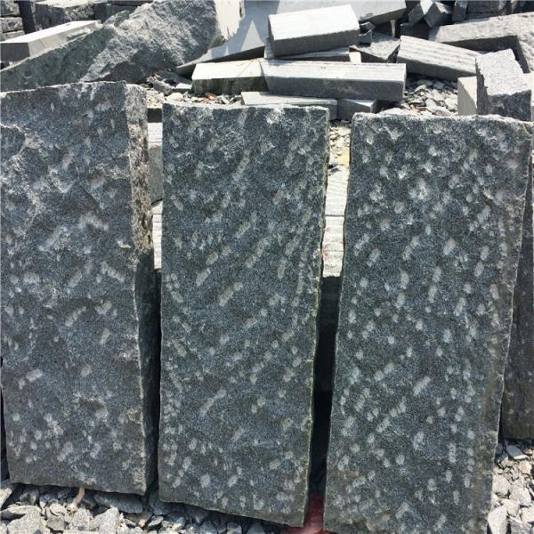 China Granite Kerbstone Dark Grey G654 Granite Curbstone Rough Picked Finish