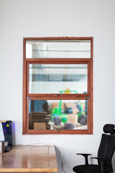 Studio-Optimized Folding Window Balancing Morning Sun Exposure with Afternoon Shading for Practice Spaces