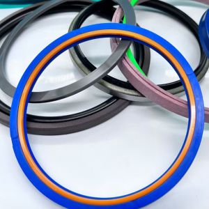 China 幼虫320B 320C 320Dのために置かれるの掘削機のシールのキットの腕シリンダー シール wholesale