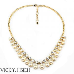 VICKY.HSIEH Gold Tone Crystal Rhinestone Beading Tassel Simulated Pearl Bead Necklace