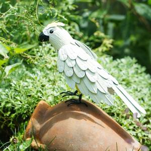 China Multicolor Metal Bird Yard Ornaments Weatherproof Small Metal Animal Sculptures supplier