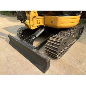 China Excavadora hidráulica de segunda mano CAT 303 CR con motor modelo Cat C1.1T Excavadora usada wholesale