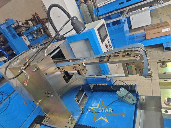 内部精細磨き CNC水平磨き機 キッチン用品 金属加工