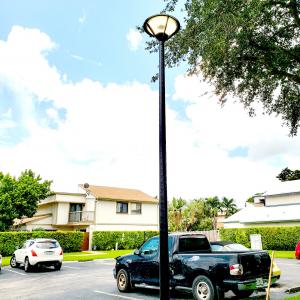 ODM Galvanised Street Light Pole Octagonal Steel Post 3mm Thickness