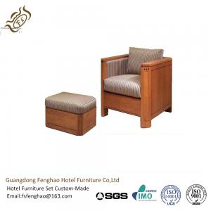 China Antique Oak Wood Rattan Frame Upholstered Chair With Ottoman / High Density Foam supplier