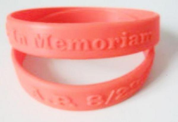 hot sale embossed silicone wristband , embossed silicone bracelet for sale