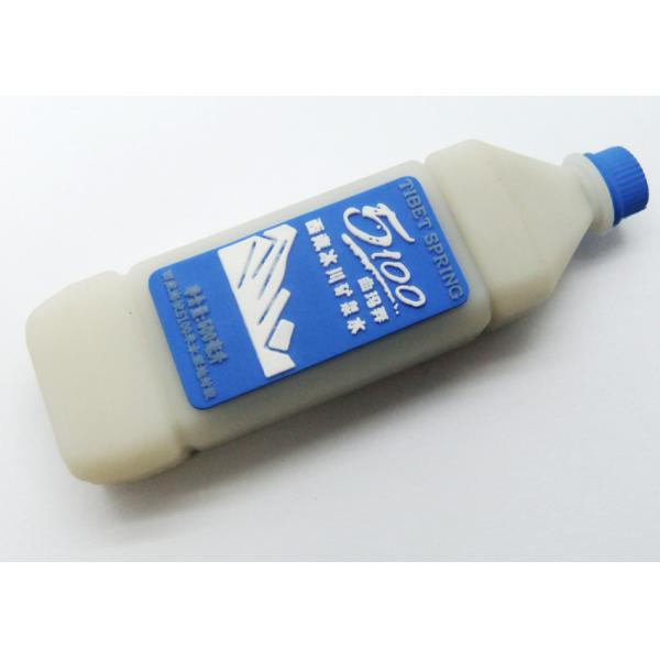 Le petit bleu avec l'éclair fait sur commande de PVC USB de forme blanche de bouteille conduit 16GB/32GB