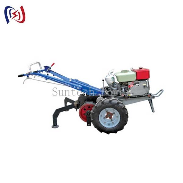 Diseño compacto de grúa de tractor portátil para operaciones de pendiente de tala en montaña