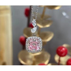 China 1.63ct Pink Cushion Cut Laboratory VS Diamond Necklace 18k White Gold Customize Service supplier