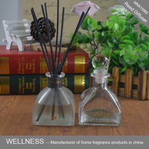 China Multi Color Scented Oil Reed Diffuser , Room Oil Diffuser With Reed Sticks supplier