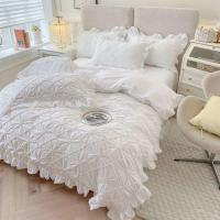 China Air-permeable 7 Pieces Fluffy Duvet Quilt Bedding Set with Matching Curtains on sale