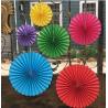 The paper fan consists of two diameters of 40 cm and two diameters of 30 cm. Two