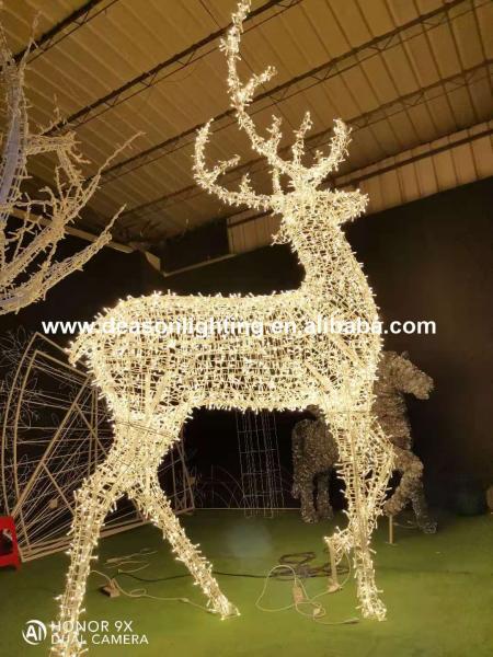 giant led christmas reindeer