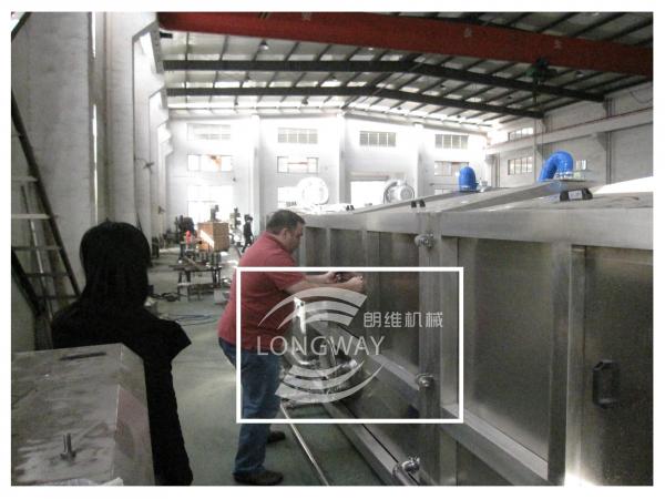 100% Factory Sale Spraying Cooling Tunnel for Hot Filling Fresh Juice Production