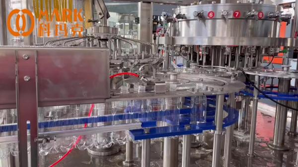 Factory Supply Carbonated Water Filling Machine Beverage PET Bottle Filling