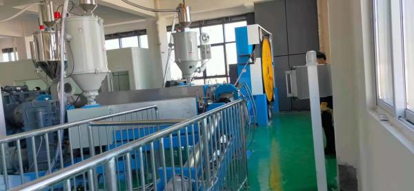 Máquina de extrusión de tres capas de 132Kv línea CCV con PLC Siemens
