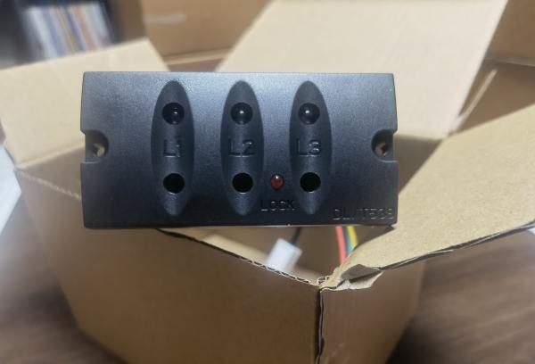 スイッチ装置のコアフェーズ機能を持つリレー付きロックなしの室内中電圧指示器