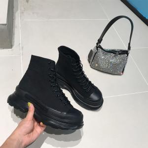 Janbal Size11 Ladies Flat Boots Anti Slippery ODM Flat Chunky Black Boots
