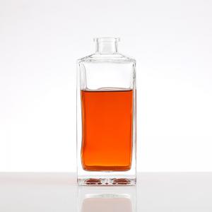 China 500ml Super Flint Glass Large Empty Whiskey Brandy Customised Gin Rum Vodka Bottle supplier