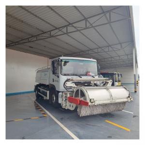 Road Sweeper Truck Cleaning Width of 3.8m Efficient Watering at 7-20km/h