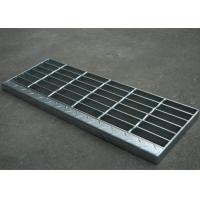 China Galvanised Steel Stair Treads With Nosing 6mm Twist Steel Cross Bar on sale