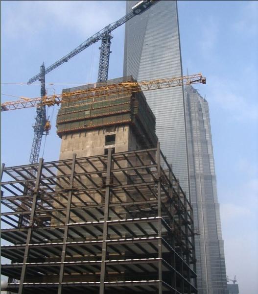 Le bâtiment du 21ème siècle (Changhaï, Chine) - coffrage s'élevant QPMX-50