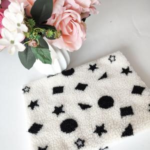 Black And White Sherpa Fleece Fabric Jacquard Yarn Dyed For Backoack Floor Mats Pillow