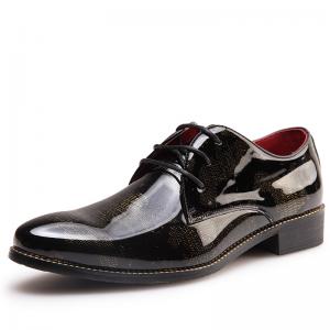 China Zapatos para hombre del charol del negocio, zapatos de vestir para hombre de Brown con el modelo de oro wholesale