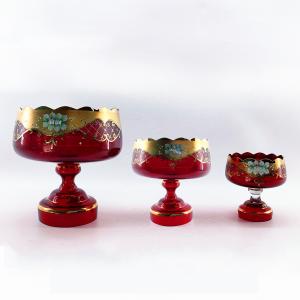 Daily Decorative Glass Fruit Bowls Piled Flower Pattern Smooth Surface