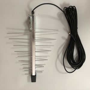 China Outdoor UHF VHF Digital TV Yagi Antenna with Amplifier and R.H.C.P Polarization Inten wholesale
