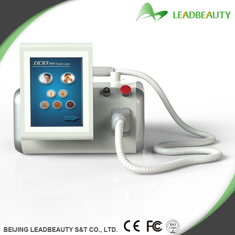 China O estilo portátil nenhuns Q-interruptor e laser datilografa a máquina da remoção do cabelo do laser do diodo 808nm supplier