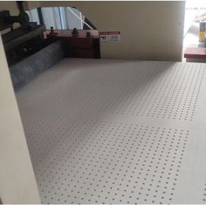 China 完全に自動サウンド吸収ボードパンチングマシン。プラスターボードパンチャー。 wholesale