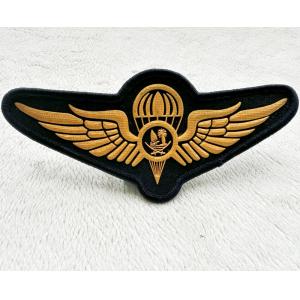 China Embossed Logo Suede Clothes Label 3D Micro Injection Silicone Patch supplier
