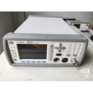 Metro de poder de N1913A Agilent RF Kit Microwave Frequency Counter montado en rack