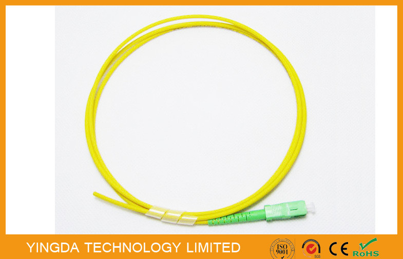China Simplex ou Duplex fibre optique Pigtail Sc / Apc, Odf fibre optique câble de patch 2 mm 1 m supplier