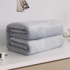 Simple Style Coral Fleece Blanket Solid Flannel Pet Blanket Polyester Throw Blanket