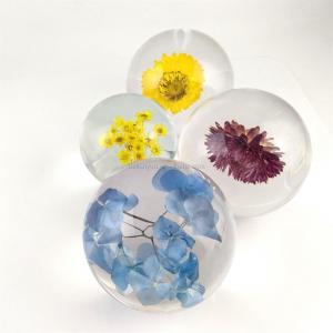 Made In China Resin Acrylic Paperweight Souvenir Gifts