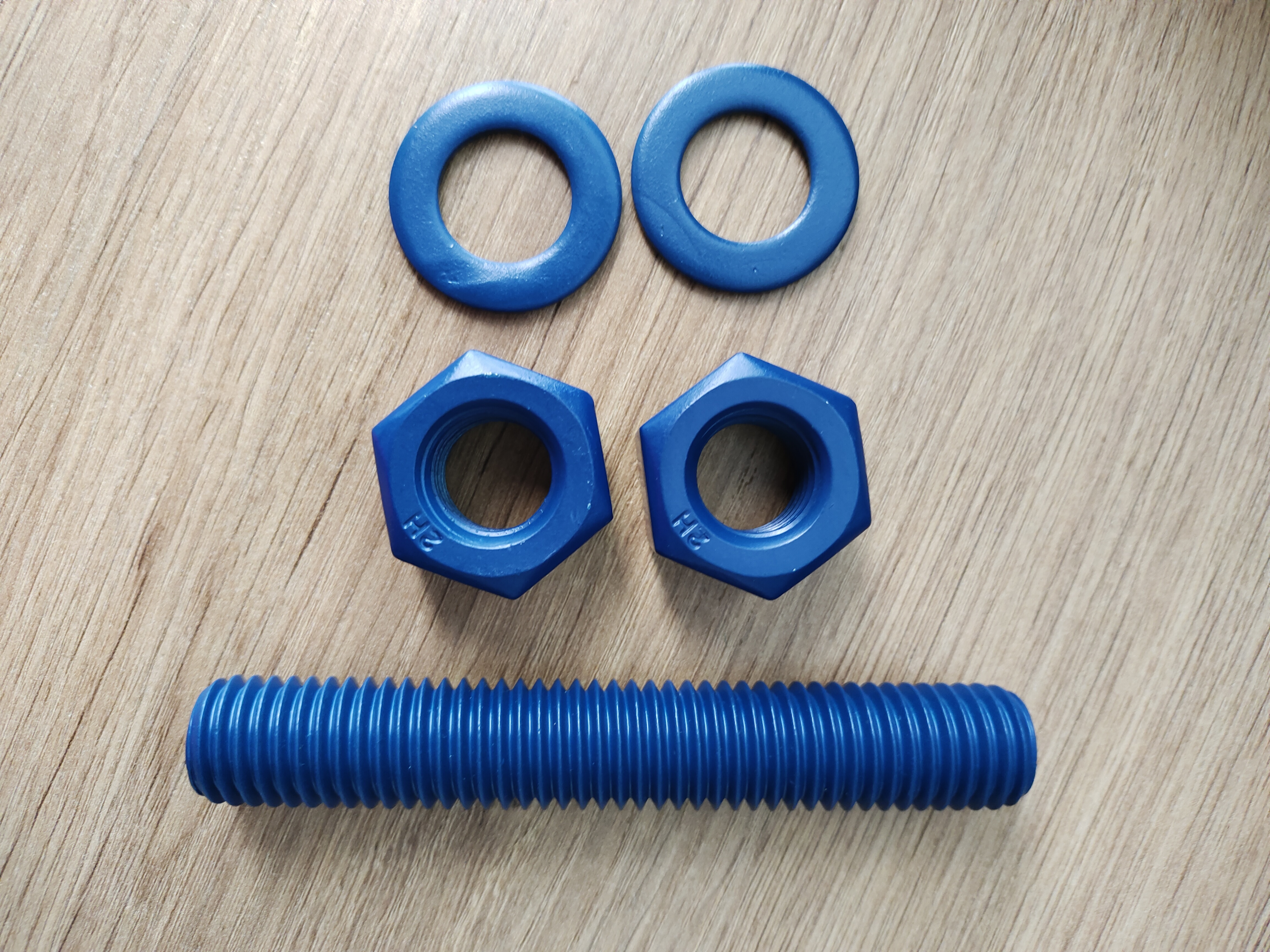 China Good Partner for Stud Bolt c/w 2 Heavy Hex Nuts & 2 Plain Washers Totally with PTFE Coating Finish supplier