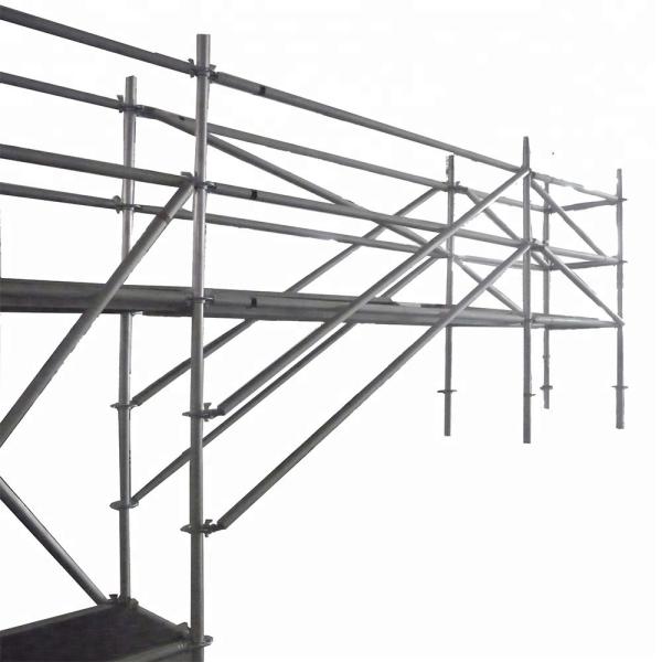 Sistema de andamios suspendidos de aluminio utilizado para proyectos de metro