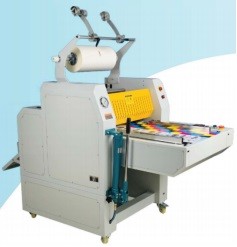 China Cortadores de calefacción infrarrojos de la oficina 25M/Min Automatic Flute Laminator With on sale