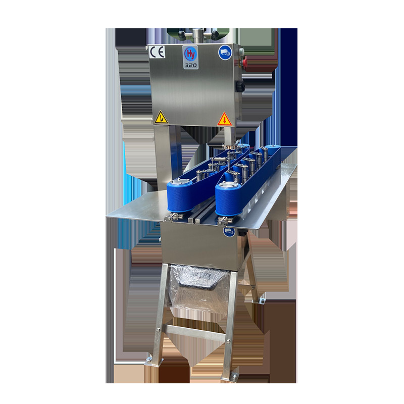 China coupeur Duck Half Slicing Machine automatique d'os du poulet 2000kg/H supplier