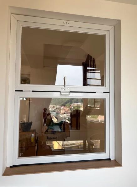 Unleash the Potential of Your Space with 8mm Glass Thickness Patio Bifold Windows and Manual Operation
