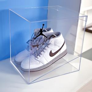 China Plexiglass Clear Acrylic Shoe Display Box Storage Stackable Sports Shoe Box Case supplier