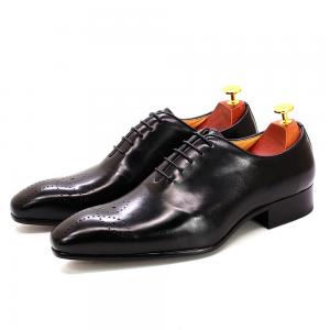 China Retro Vintage Mens Leather Dress Shoes , Men Leather Lace Up Brogue Shoes supplier