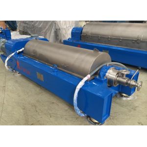 China PLC horizontal triphasé de centrifugeuse de décanteur de vis pour l'huile d'avocat supplier